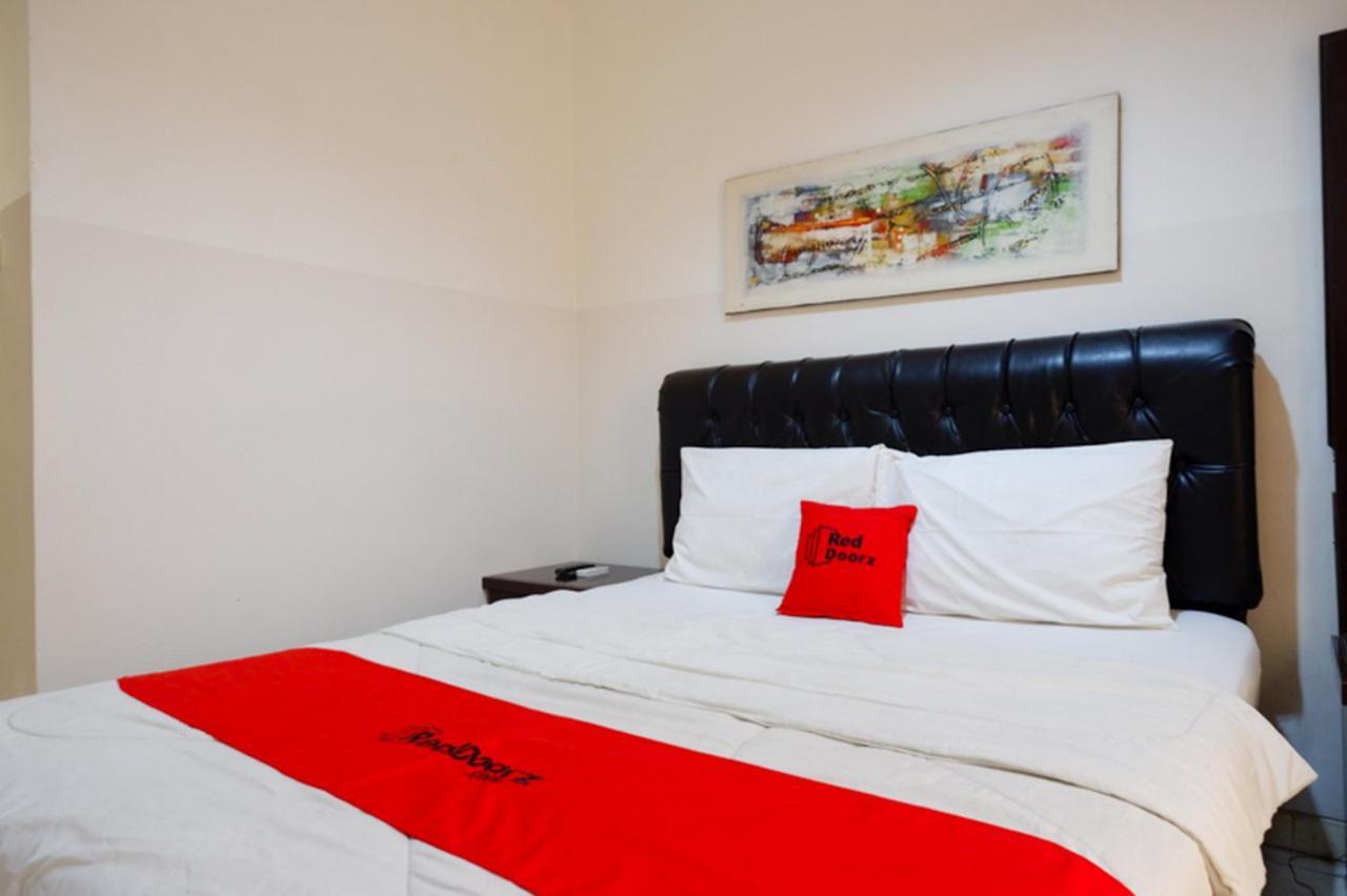 Hotel Reddoorz Near Wisata Kota Semarang