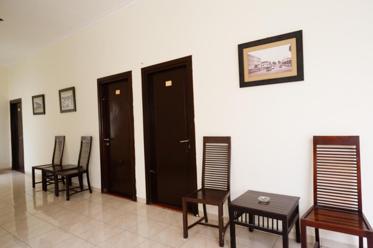 Reddoorz Near Wisata Kota Hotel Semarang